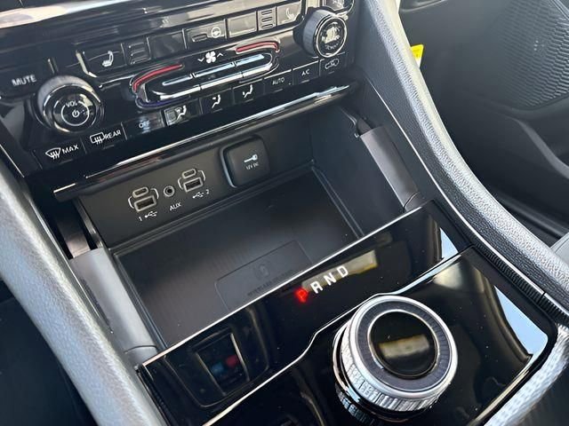 New 2026 Jeep Grand Cherokee Laredo image 22