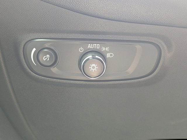 Used 2022 Chevrolet Equinox LT image 24