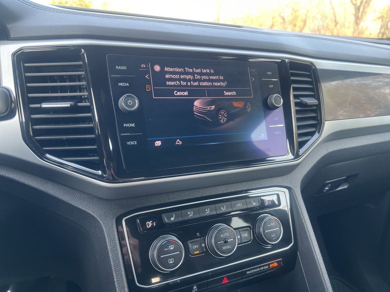 Used 2021 Volkswagen Atlas Cross Sport SEL image 27