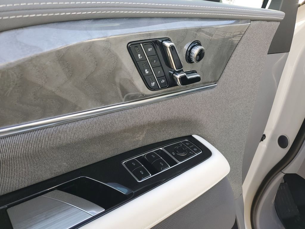 New 2026 Cadillac Escalade IQL Sport 1 w/ LPO, Floor Liner Package image 24