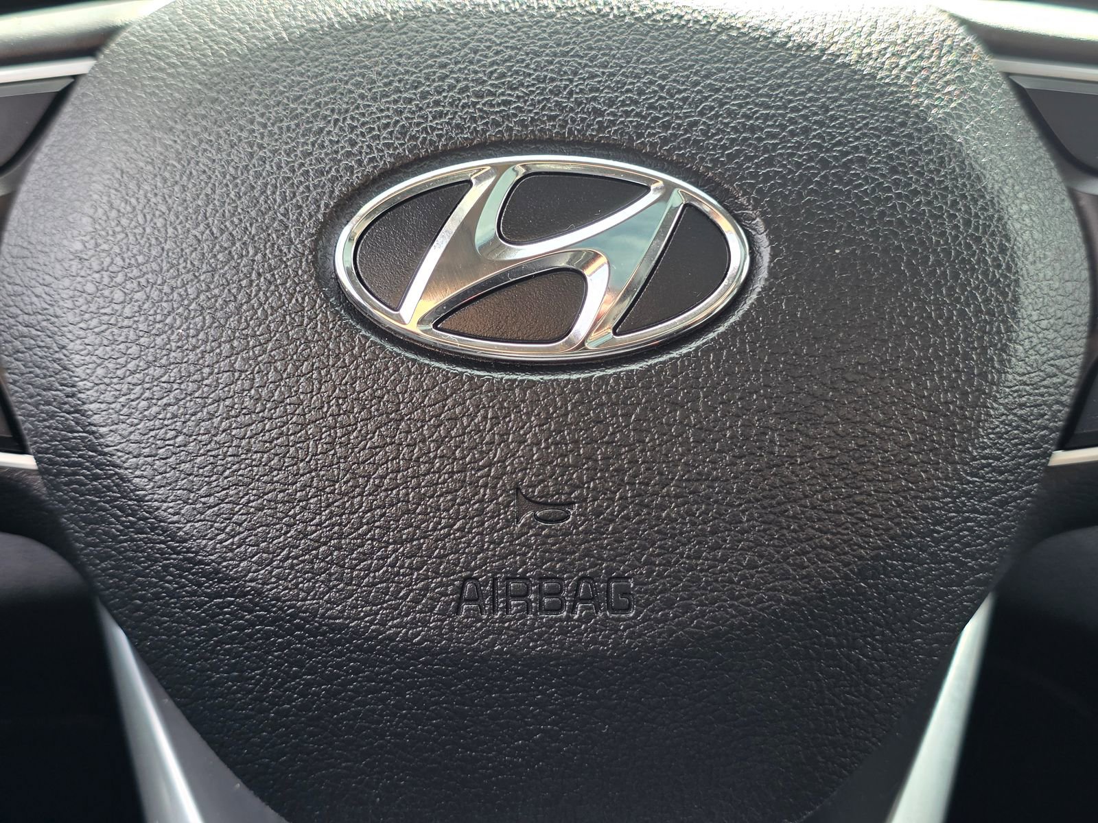 Used 2020 Hyundai Santa Fe Limited image 25