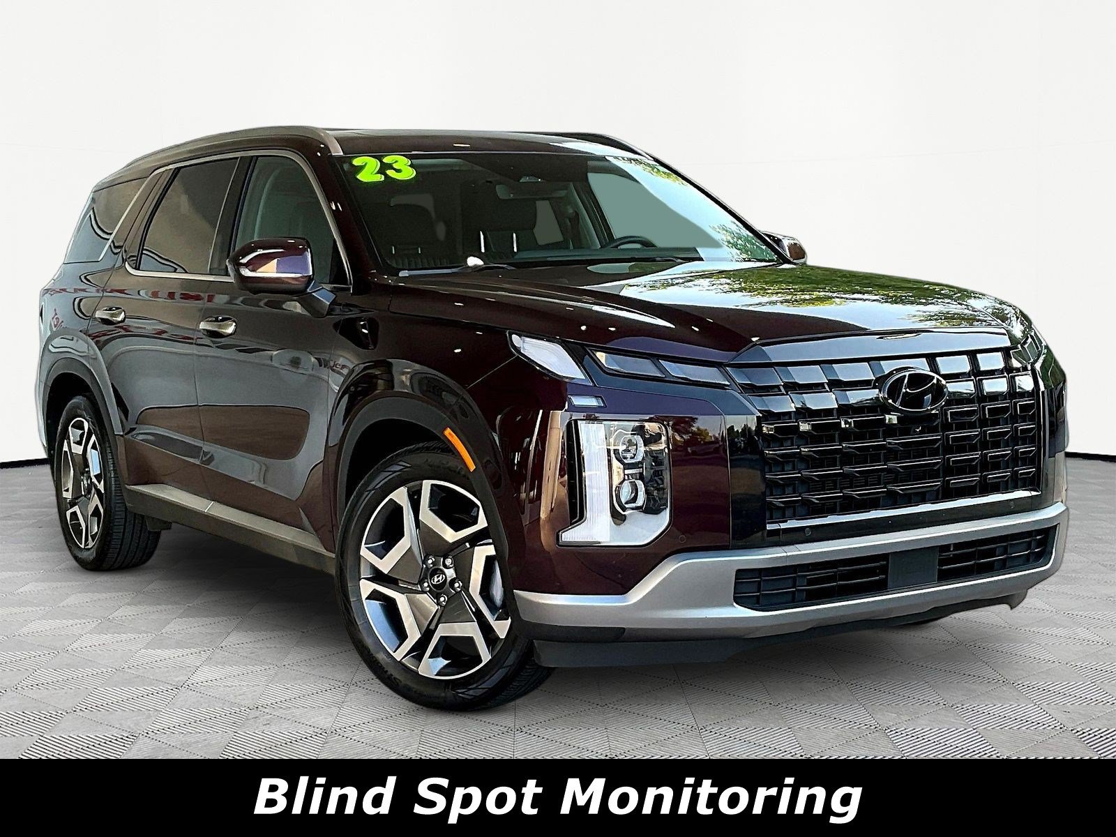 Used 2023 Hyundai Palisade Limited FWD image 3