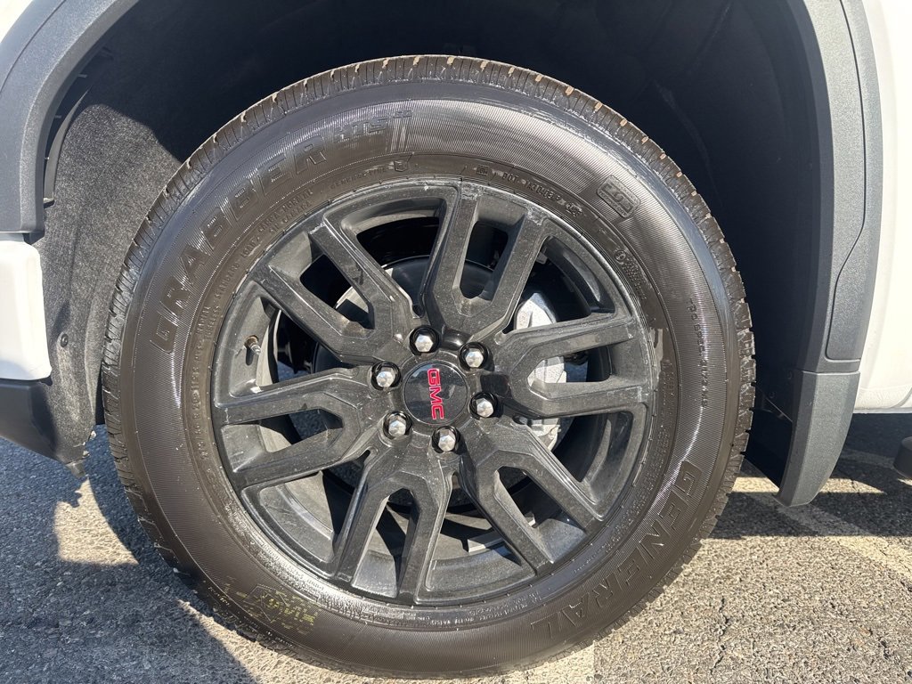 New 2026 GMC Sierra 1500 Elevation image 3
