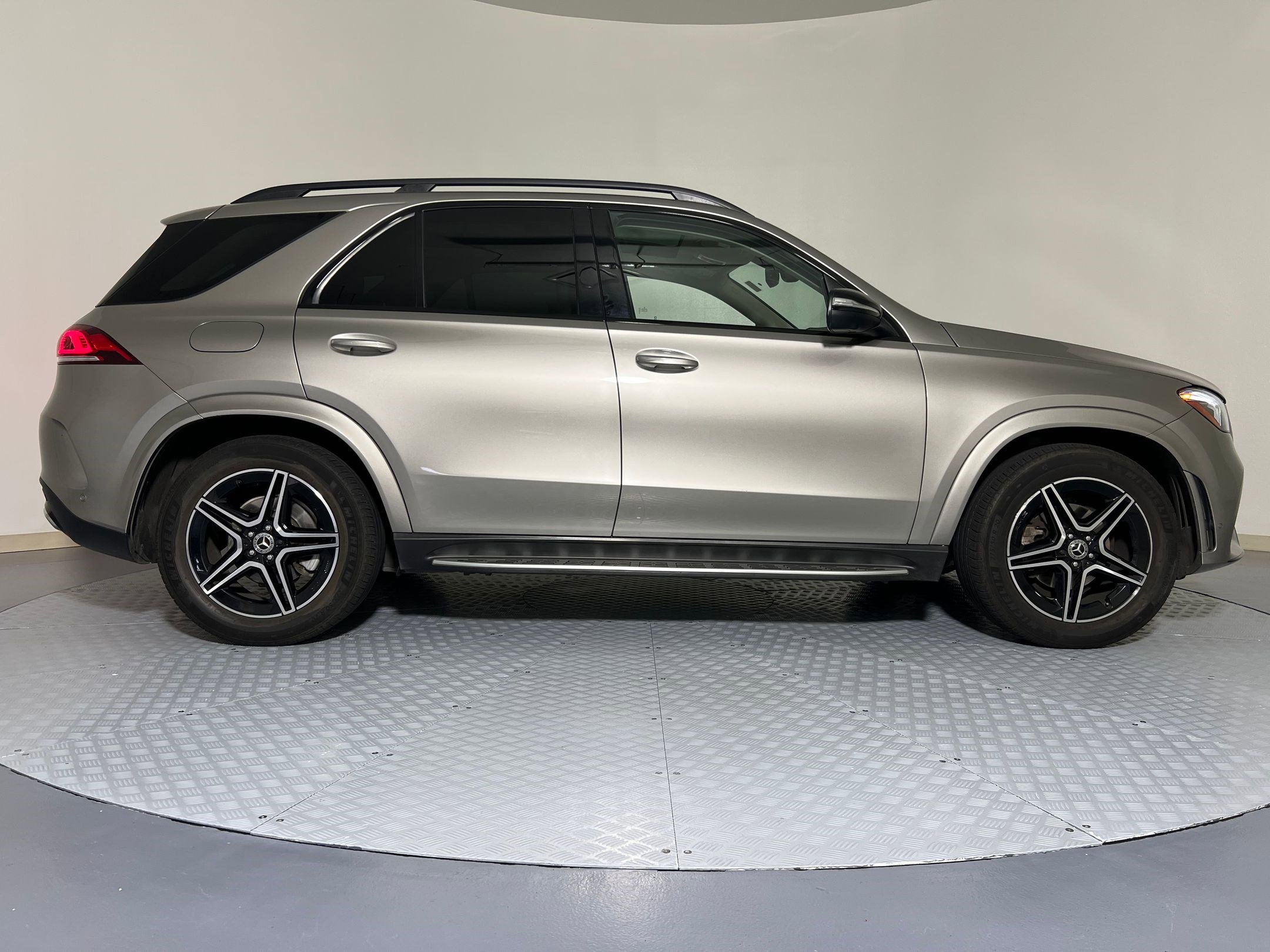 Used 2022 Mercedes-Benz GLE 350 image 8