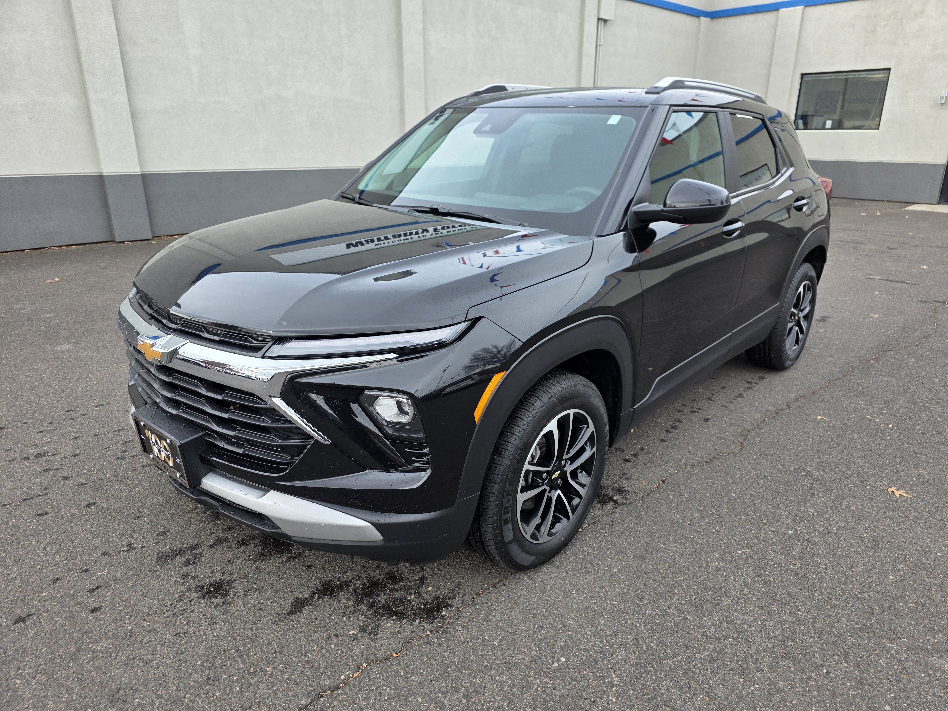 Used 2025 Chevrolet TrailBlazer LT image 4