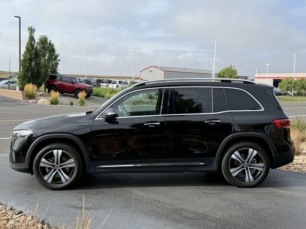 Used 2023 Mercedes-Benz EQB 350 4MATIC SUV w/ Pinnacle Package image 37