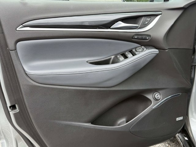 Used 2023 Buick Enclave Premium w/ Experience Buick Package FWD image 20