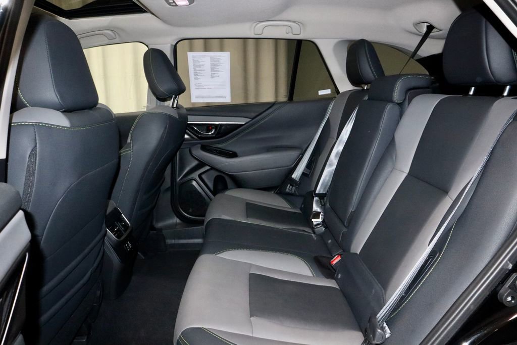 Used 2025 Subaru Outback Onyx Edition AWD/4WD image 22