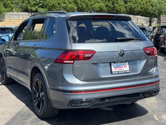 Used 2023 Volkswagen Tiguan SE R-Line AWD/4WD image 19