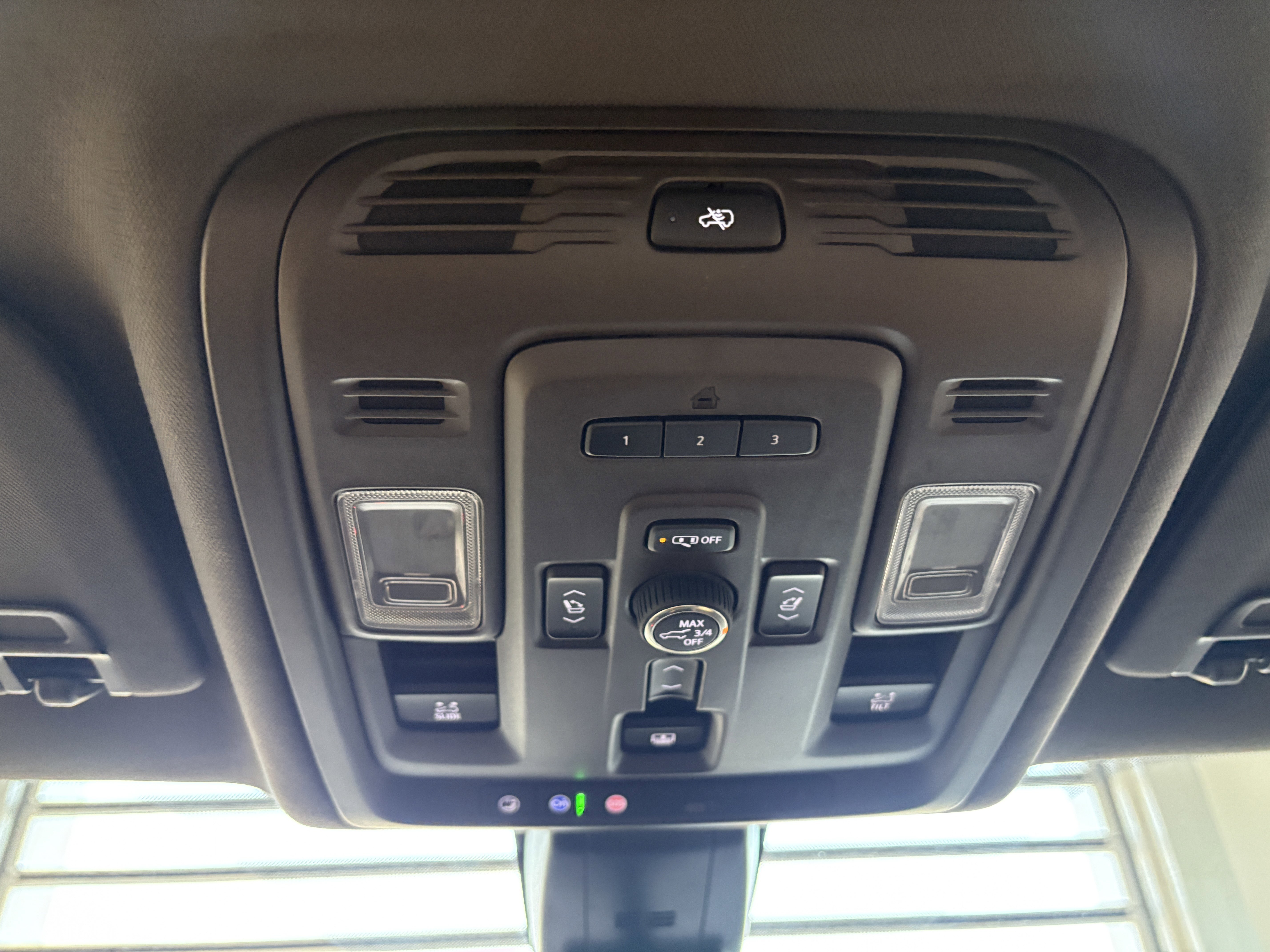 Used 2021 GMC Yukon XL Denali w/ Denali Ultimate Package image 19