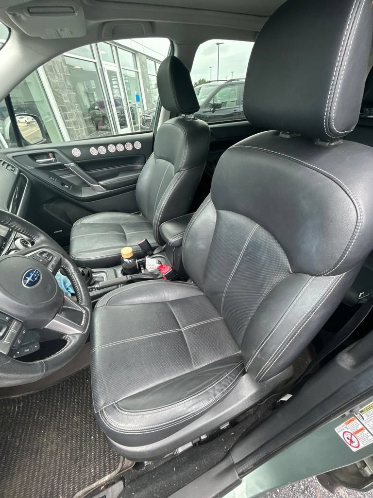 Used 2017 Subaru Forester 2.5i Touring AWD/4WD image 2