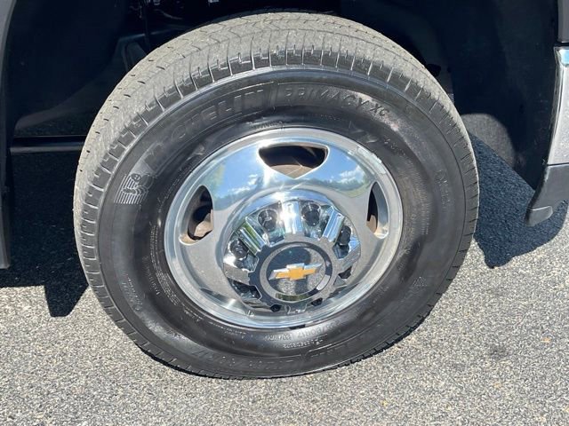 Used 2024 Chevrolet Silverado 3500 LT w/ Convenience Package AWD/4WD image 27