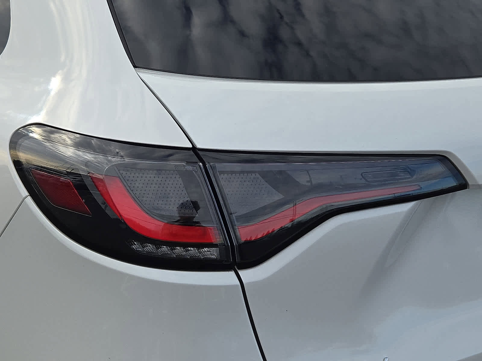 Used 2025 Honda HR-V Sport image 11