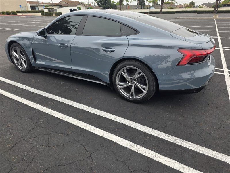 Used 2023 Audi e-tron GT Prestige AWD/4WD image 3