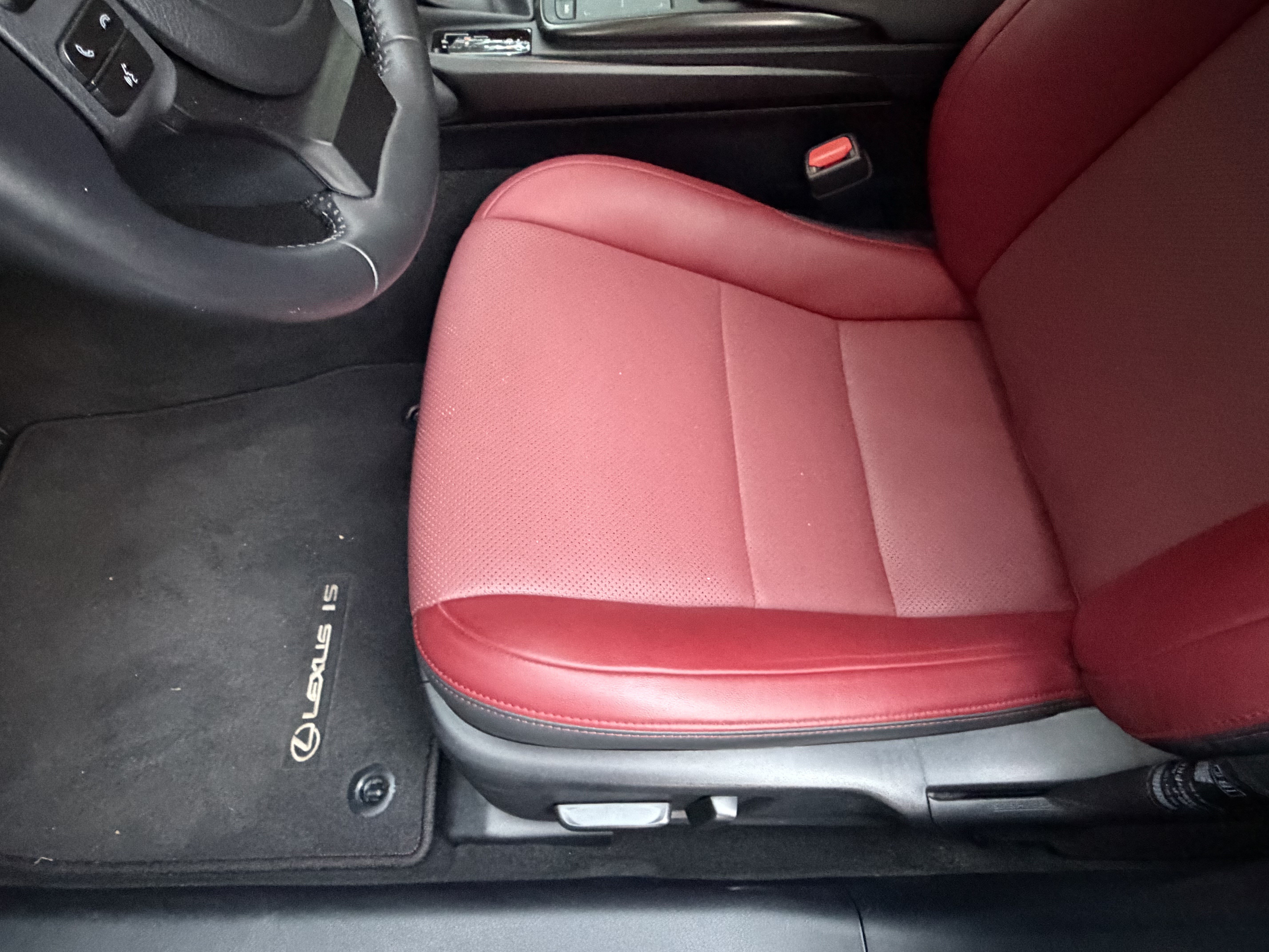 Used 2025 Lexus IS 350 F Sport RWD image 17