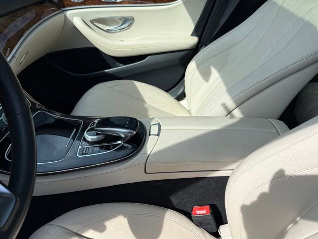 Used 2017 Mercedes-Benz E 300 4MATIC image 22