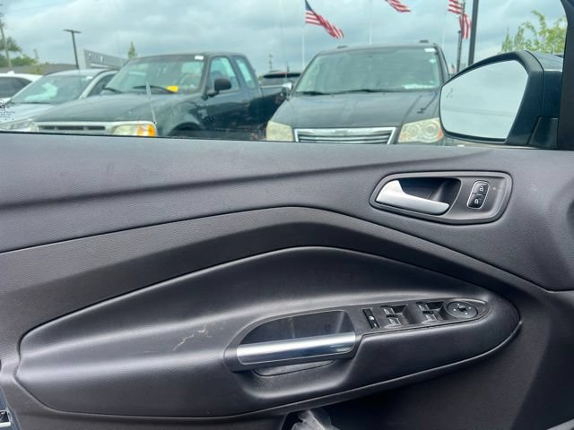 Used 2019 Ford Escape SE AWD/4WD image 14