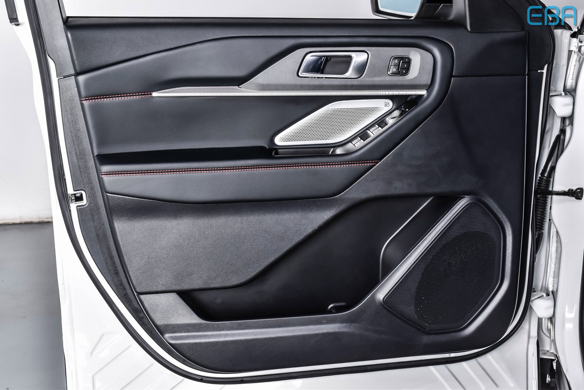 Used 2025 Ford Explorer ST w/ Sun And Sound Package image 13