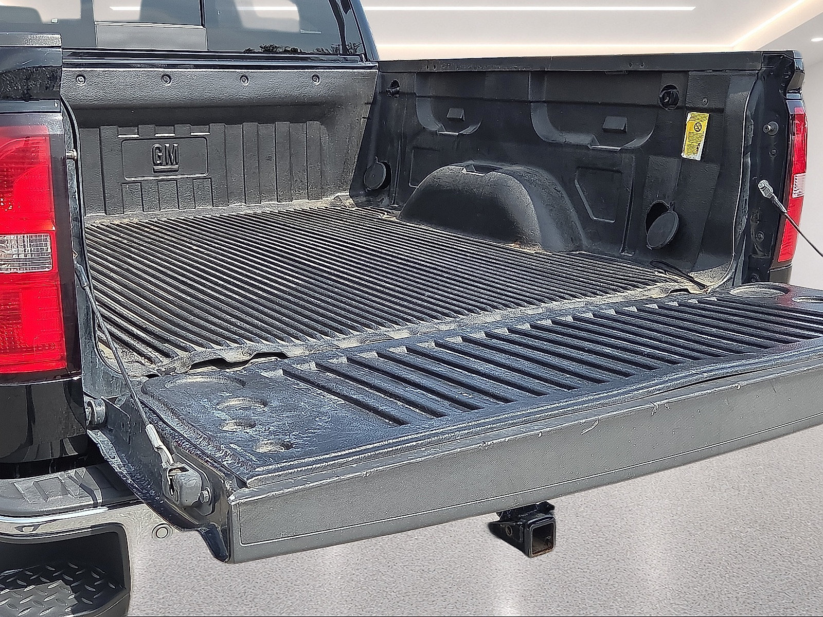 Certified 2014 GMC Sierra 1500 SLT w/ All-Terrain Package AWD/4WD image 18