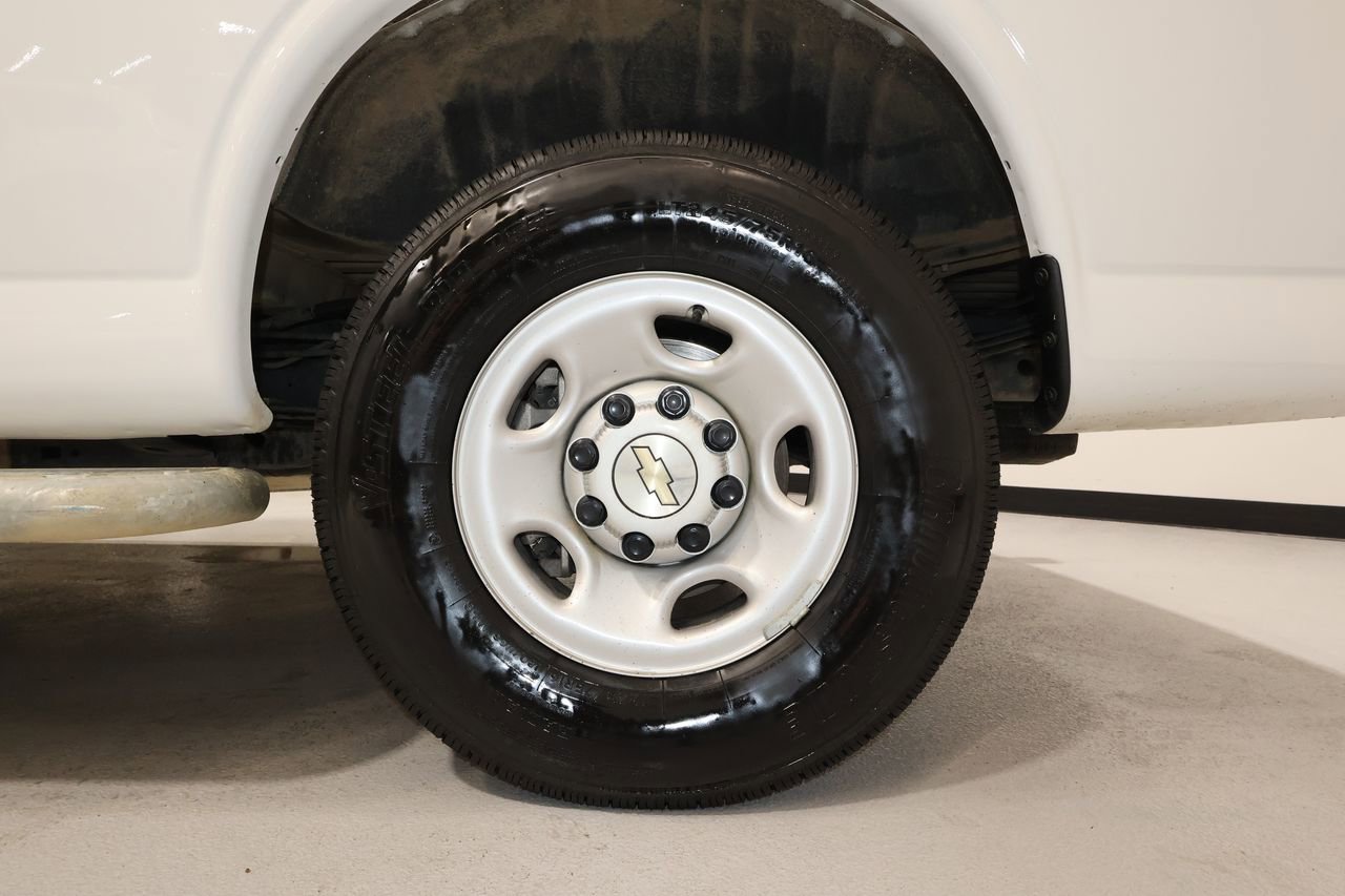 Certified 2024 Chevrolet Express 2500 w/ Driver Convenience Package image 26