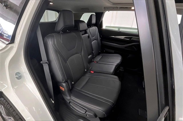 Used 2023 INFINITI QX60 Luxe image 20