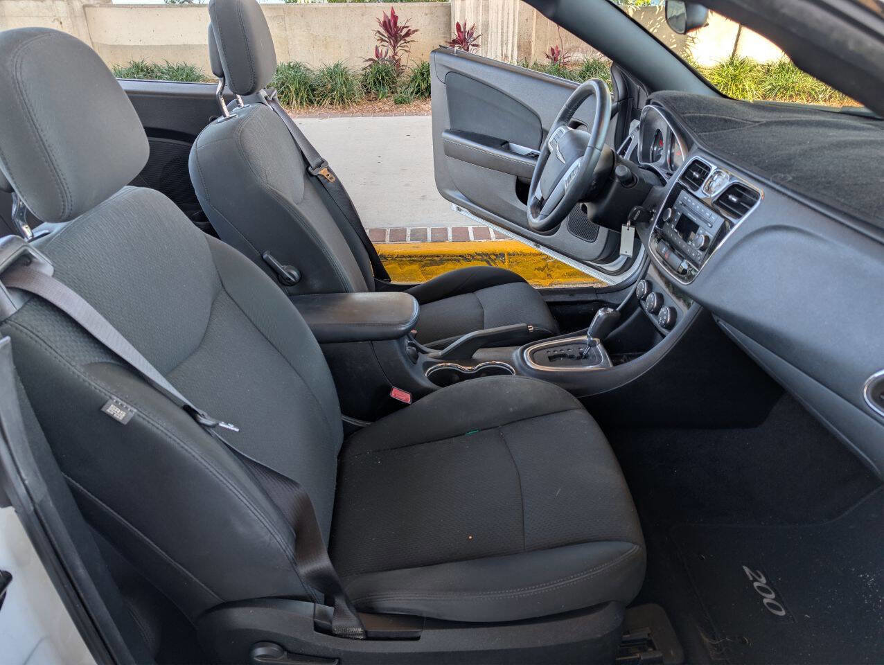 Used 2012 Chrysler 200 Touring image 18
