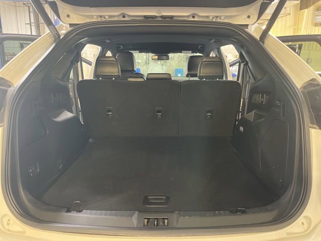 Used 2021 Ford Edge ST image 29