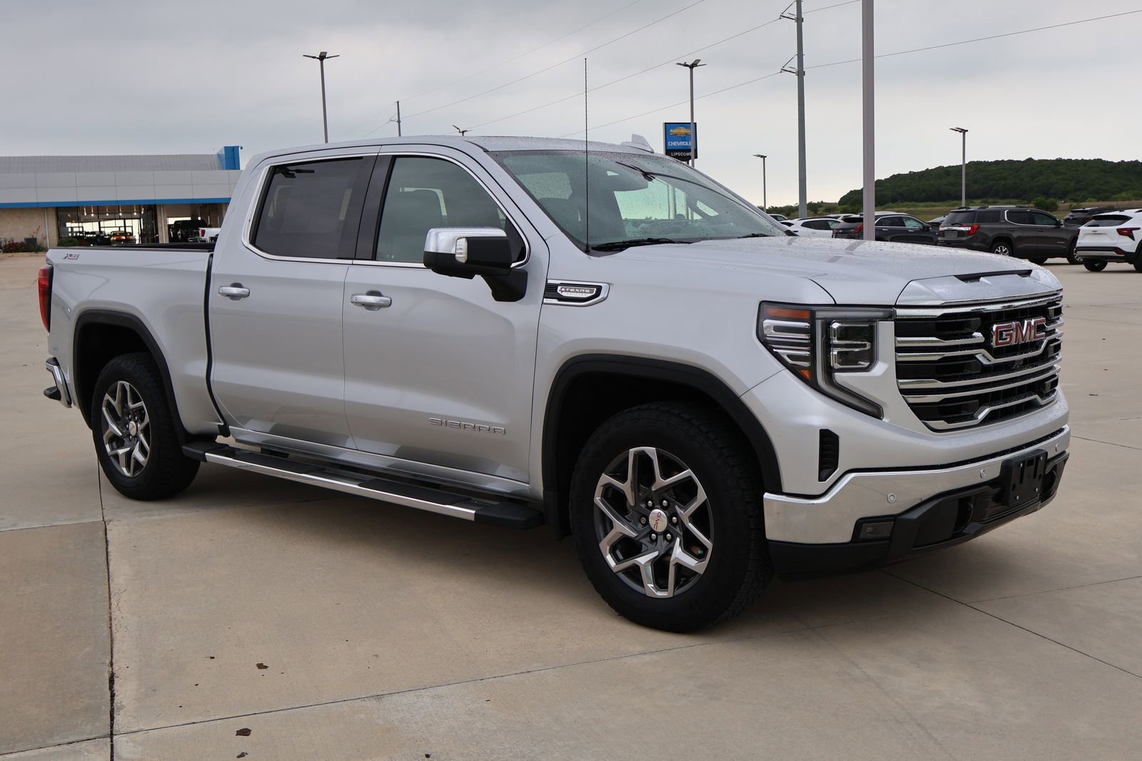 Used 2022 GMC Sierra 1500 SLT AWD/4WD image 6
