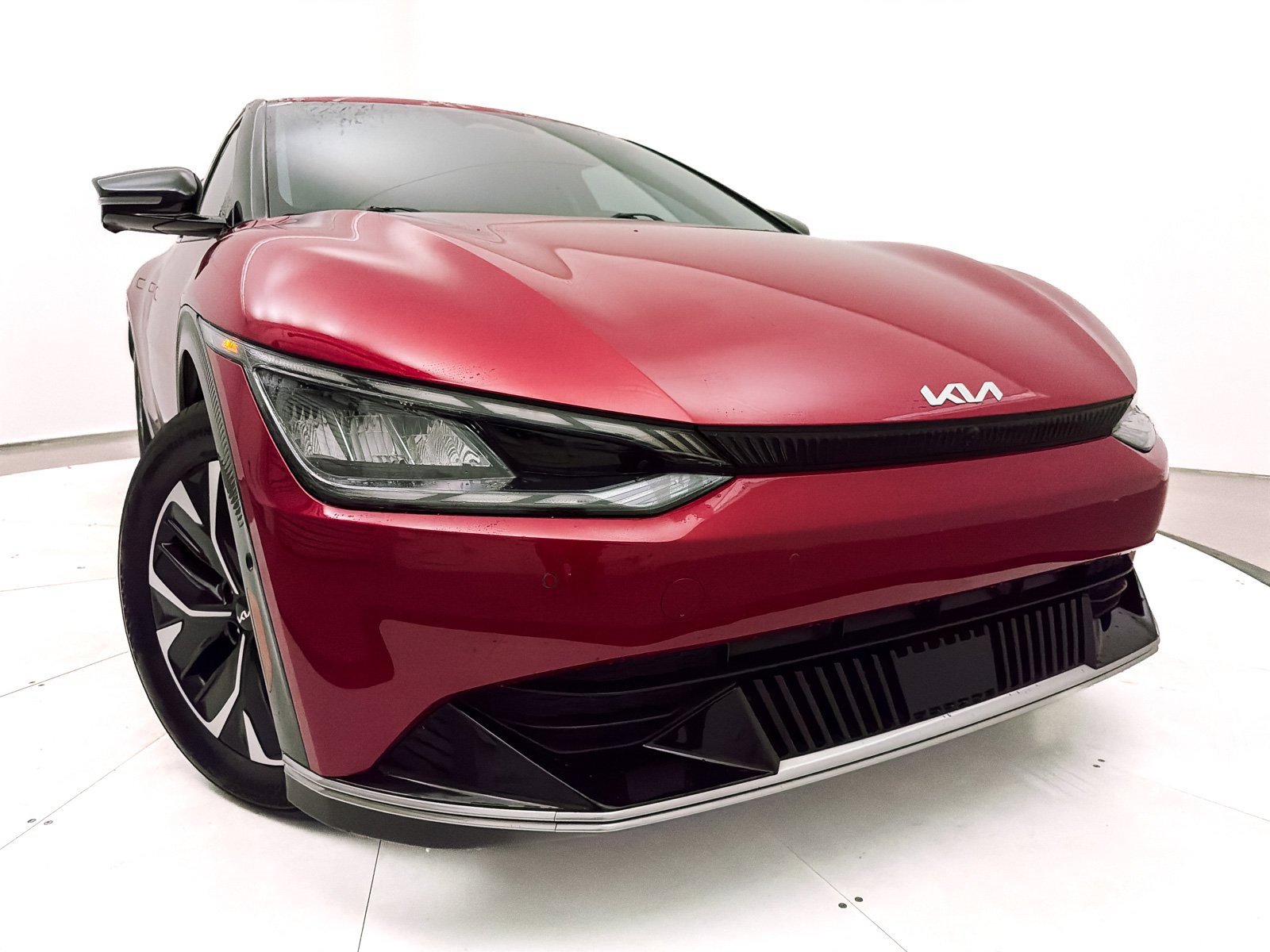 Used 2022 Kia EV6 Wind w/ Wind Technology Package image 2