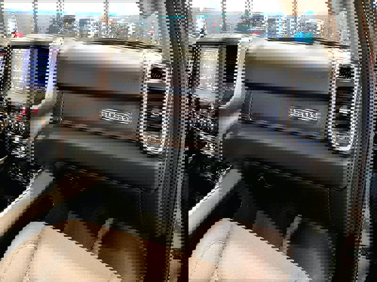 Used 2019 RAM 1500 Big Horn image 13