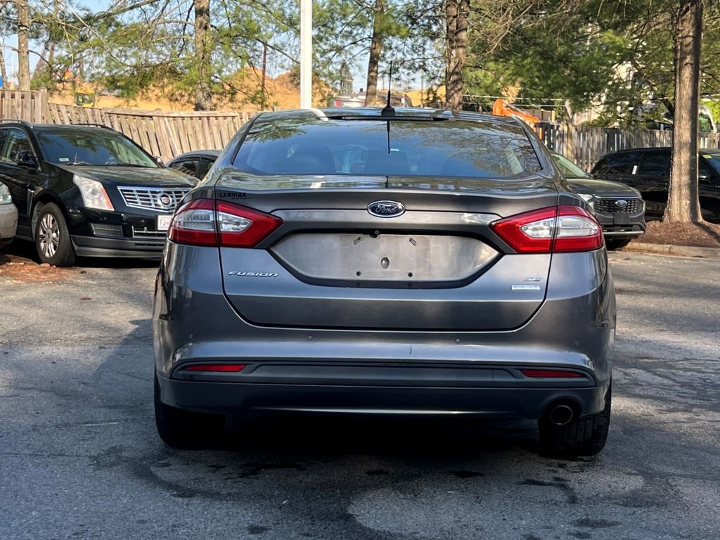 Used 2014 Ford Fusion SE w/ Equipment Group 202A image 4