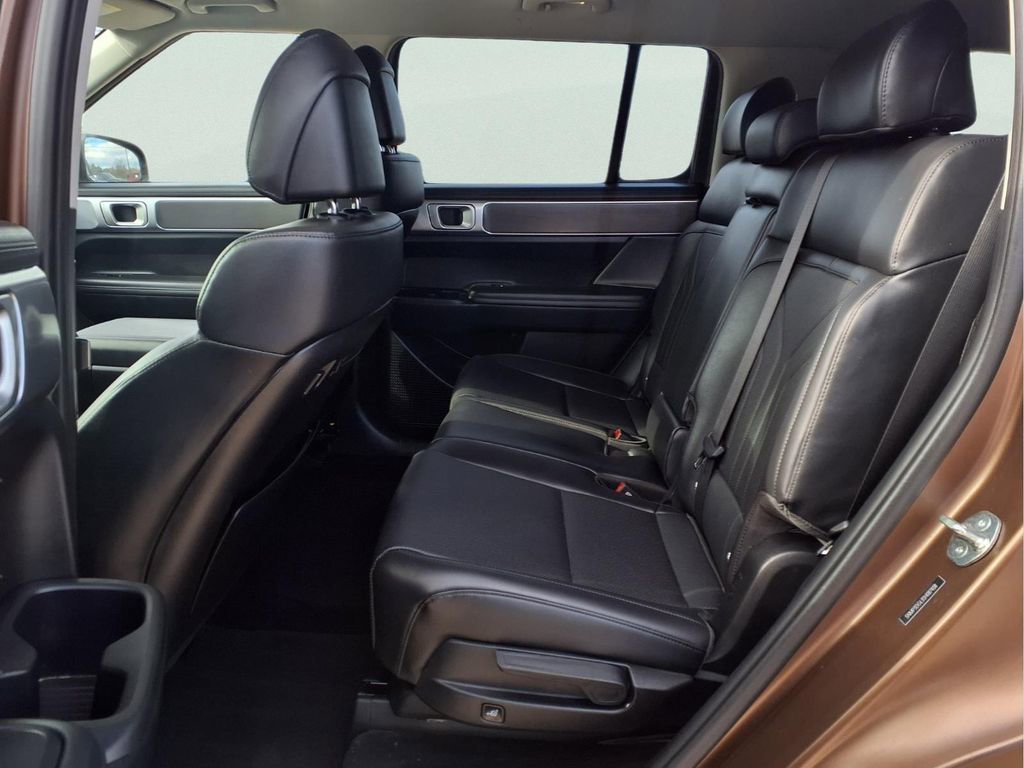 Used 2025 Hyundai Santa Fe XRT image 12