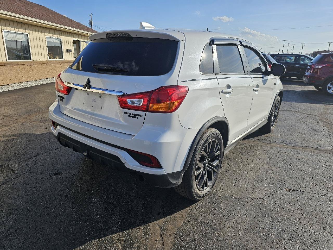 Used 2019 Mitsubishi Outlander Sport ES AWD/4WD image 27