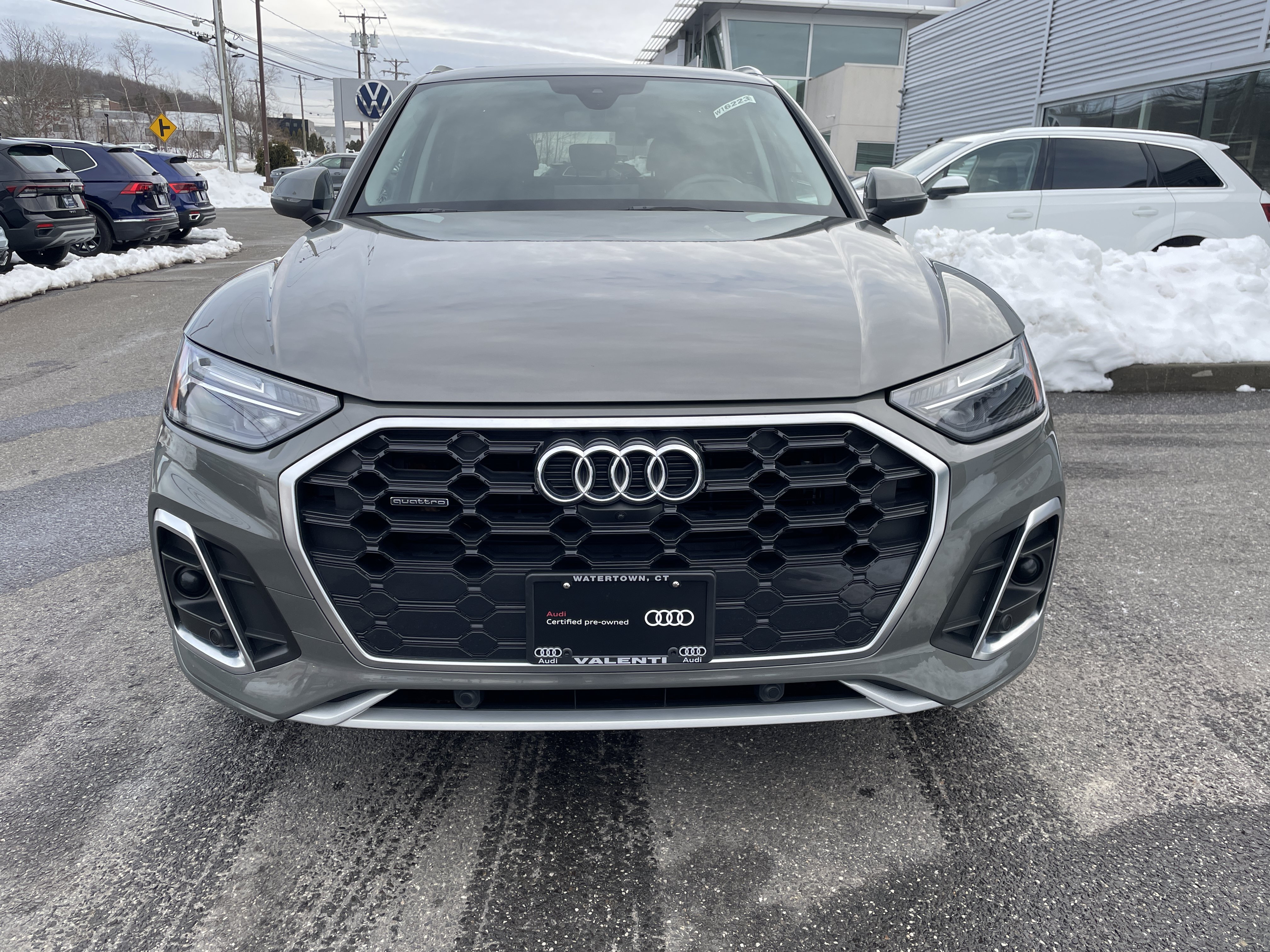Certified 2023 Audi Q5 2.0T Premium Plus w/ Premium Plus Package AWD/4WD image 2