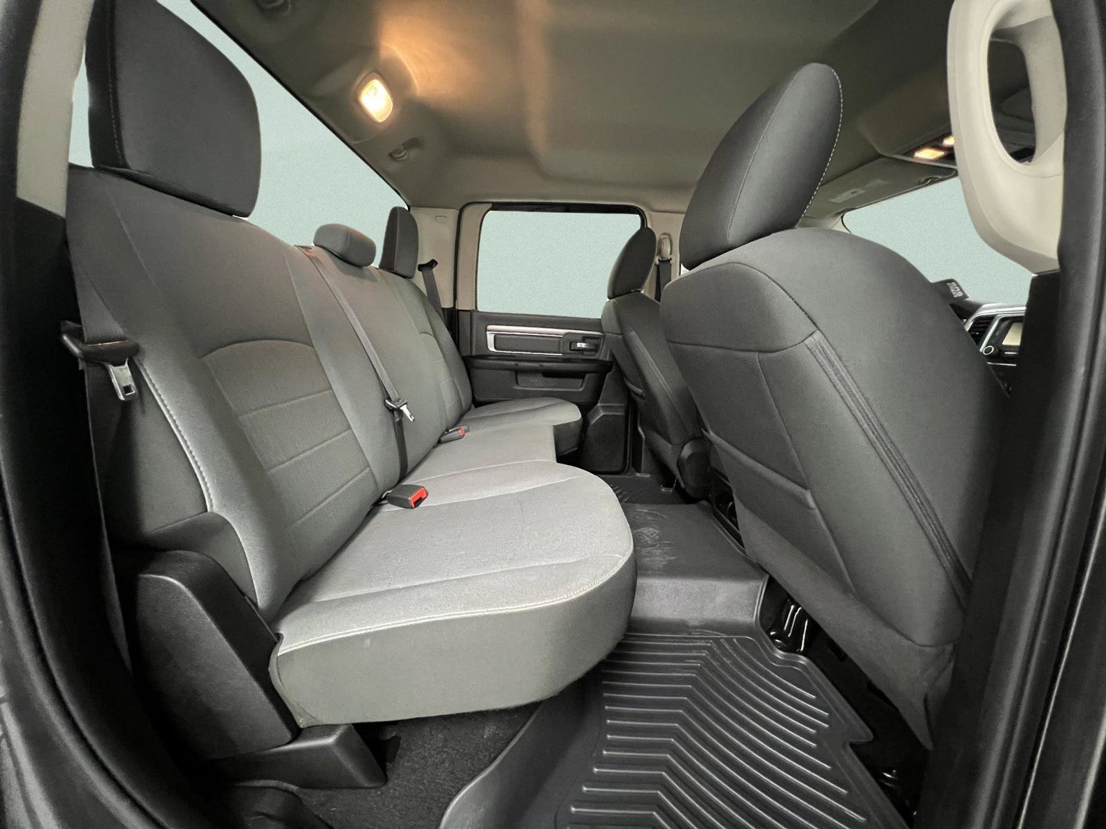 Used 2021 RAM 1500 Classic SLT RWD image 33