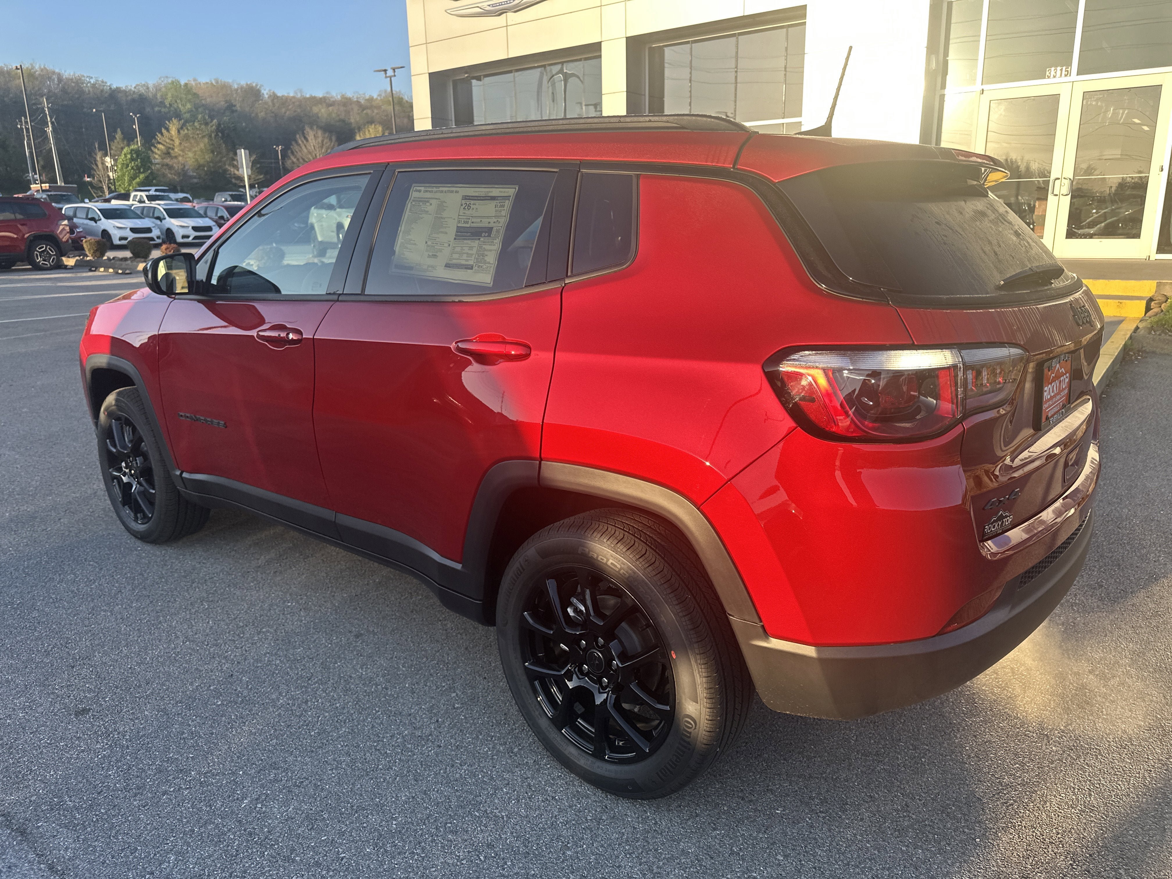 New 2026 Jeep Compass Latitude AWD/4WD image 10