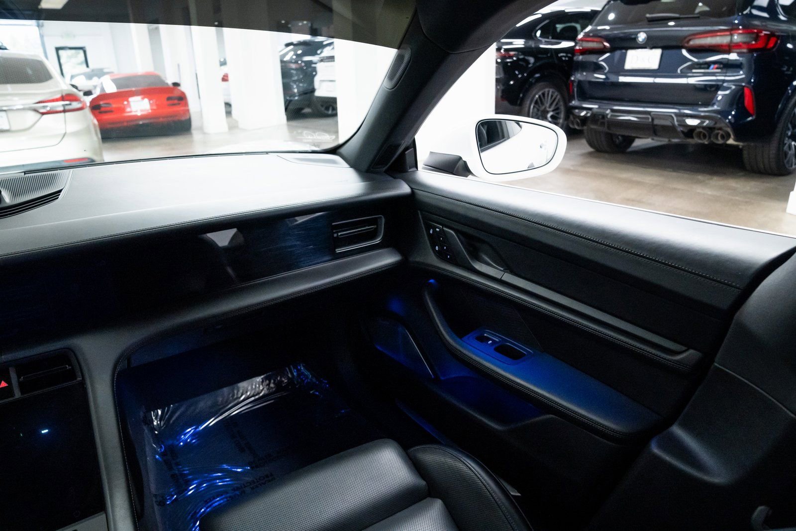 Used 2022 Porsche Taycan 4S image 11