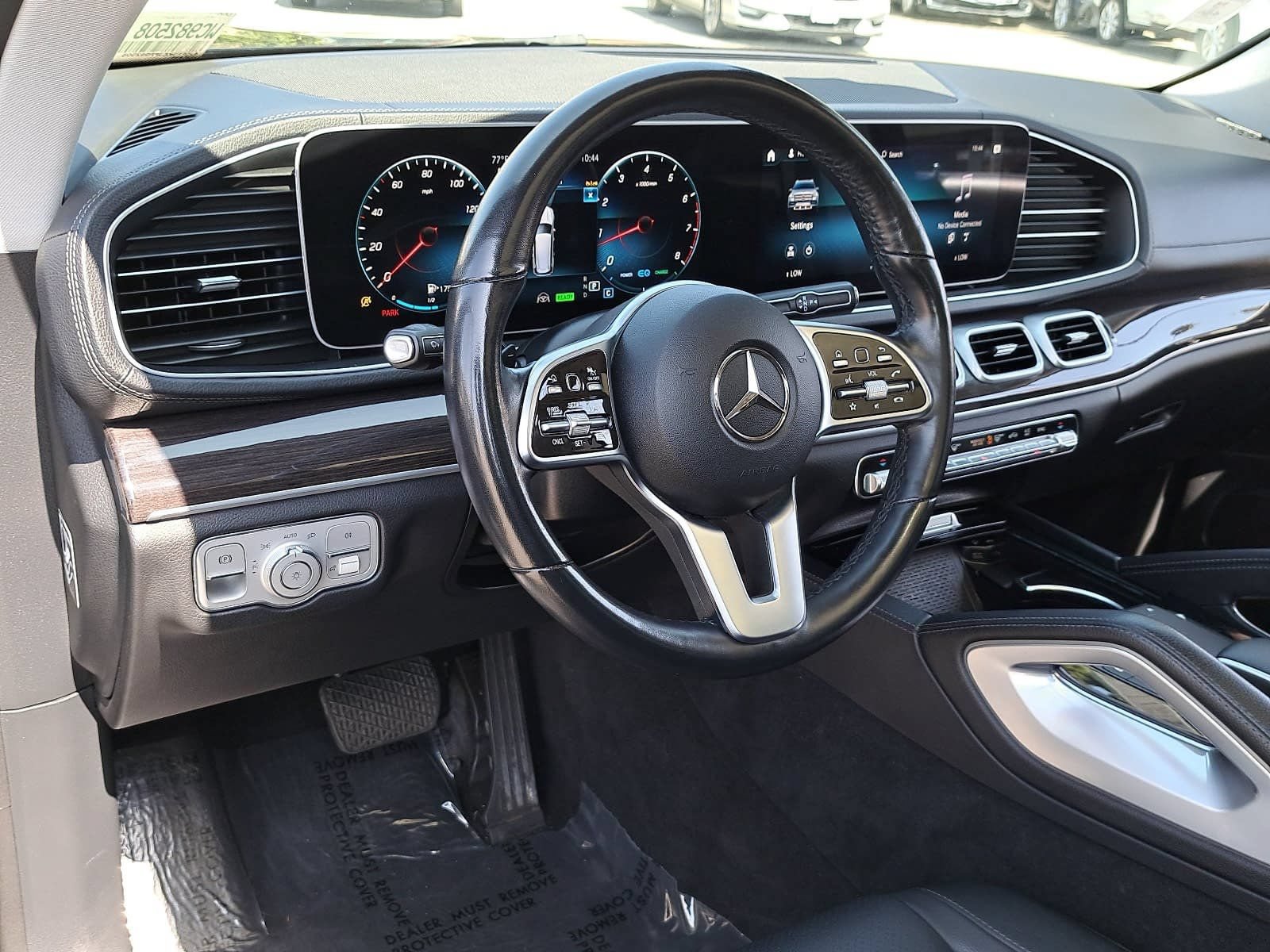 Used 2023 Mercedes-Benz GLS 450 4MATIC image 18