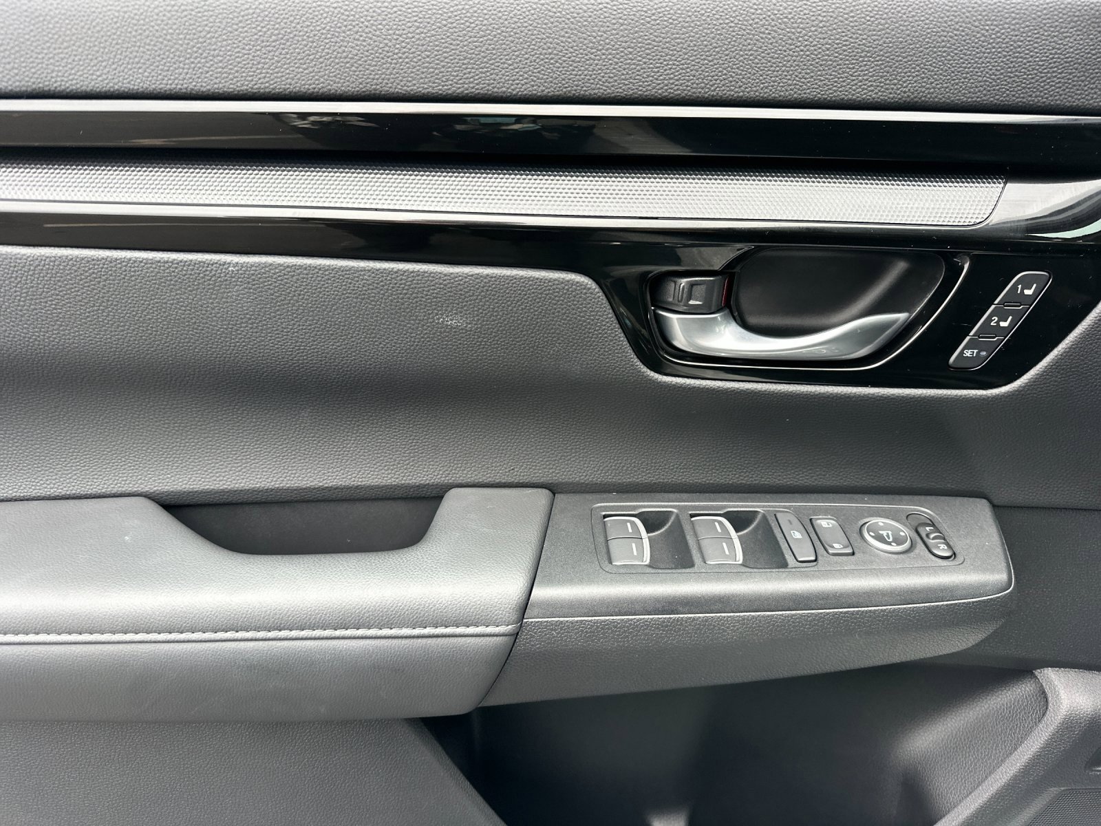 Used 2024 Honda CR-V EX-L image 11