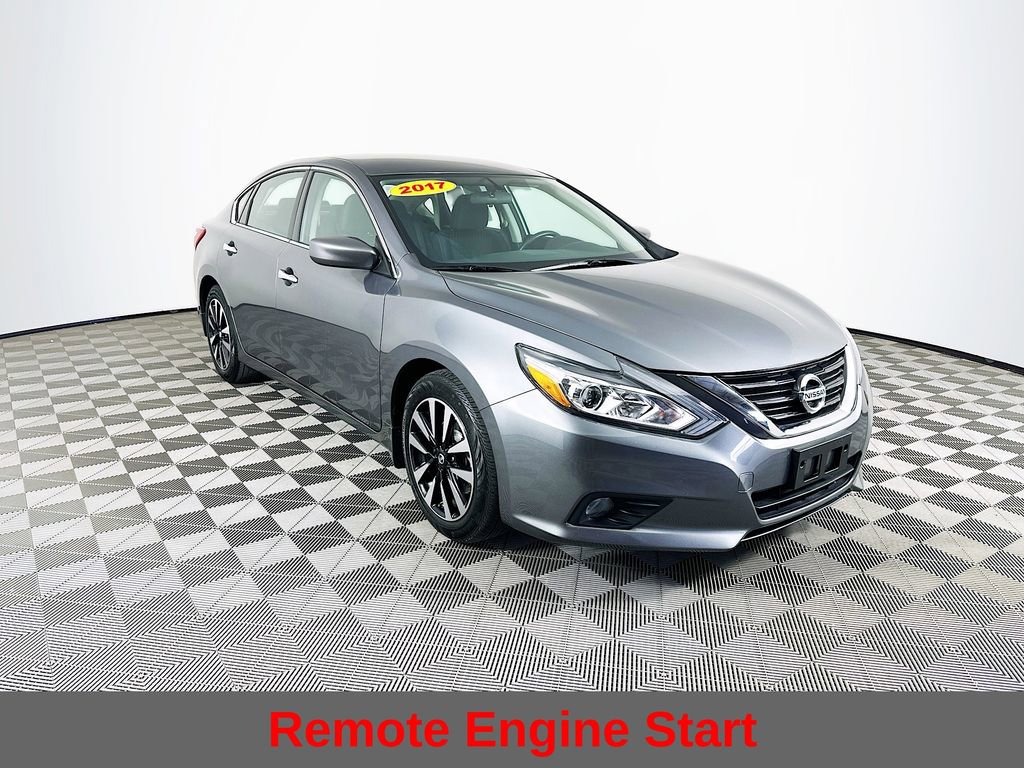 Used 2017 Nissan Altima 2.5 SV image 4