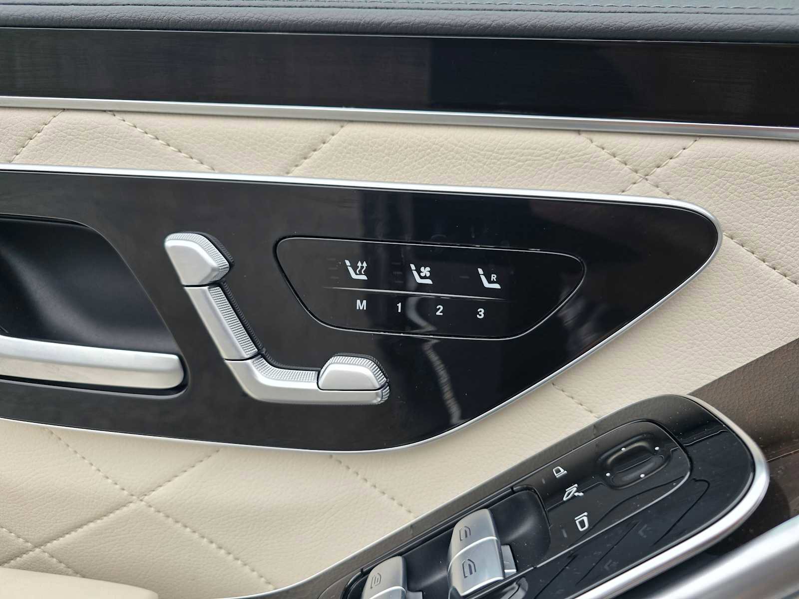 Used 2024 Mercedes-Benz S 580e 4MATIC Sedan image 24