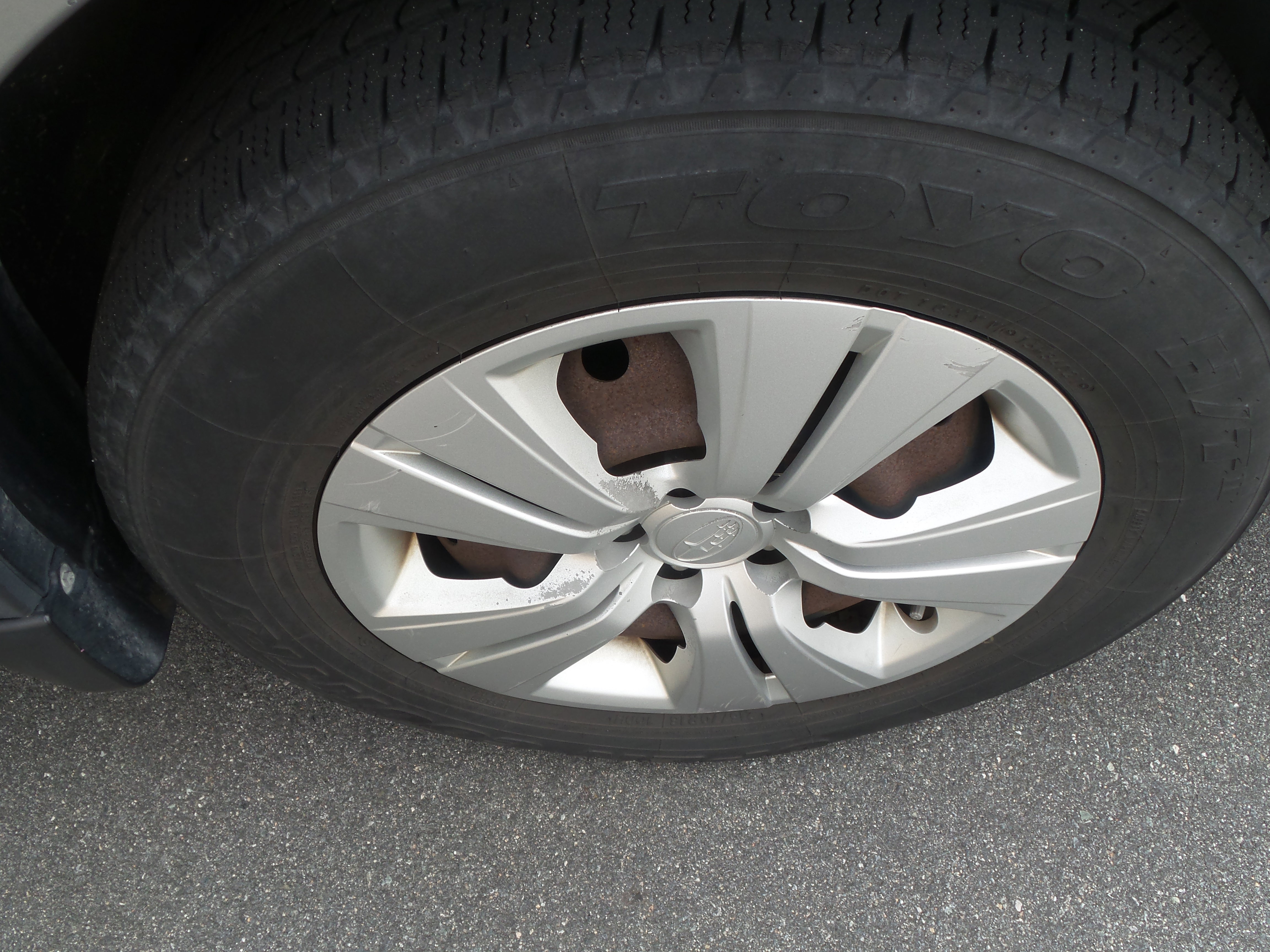 Used 2010 Subaru Outback 2.5i image 32