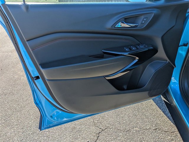 New 2026 Chevrolet Trax RS w/ Sunroof Package image 9