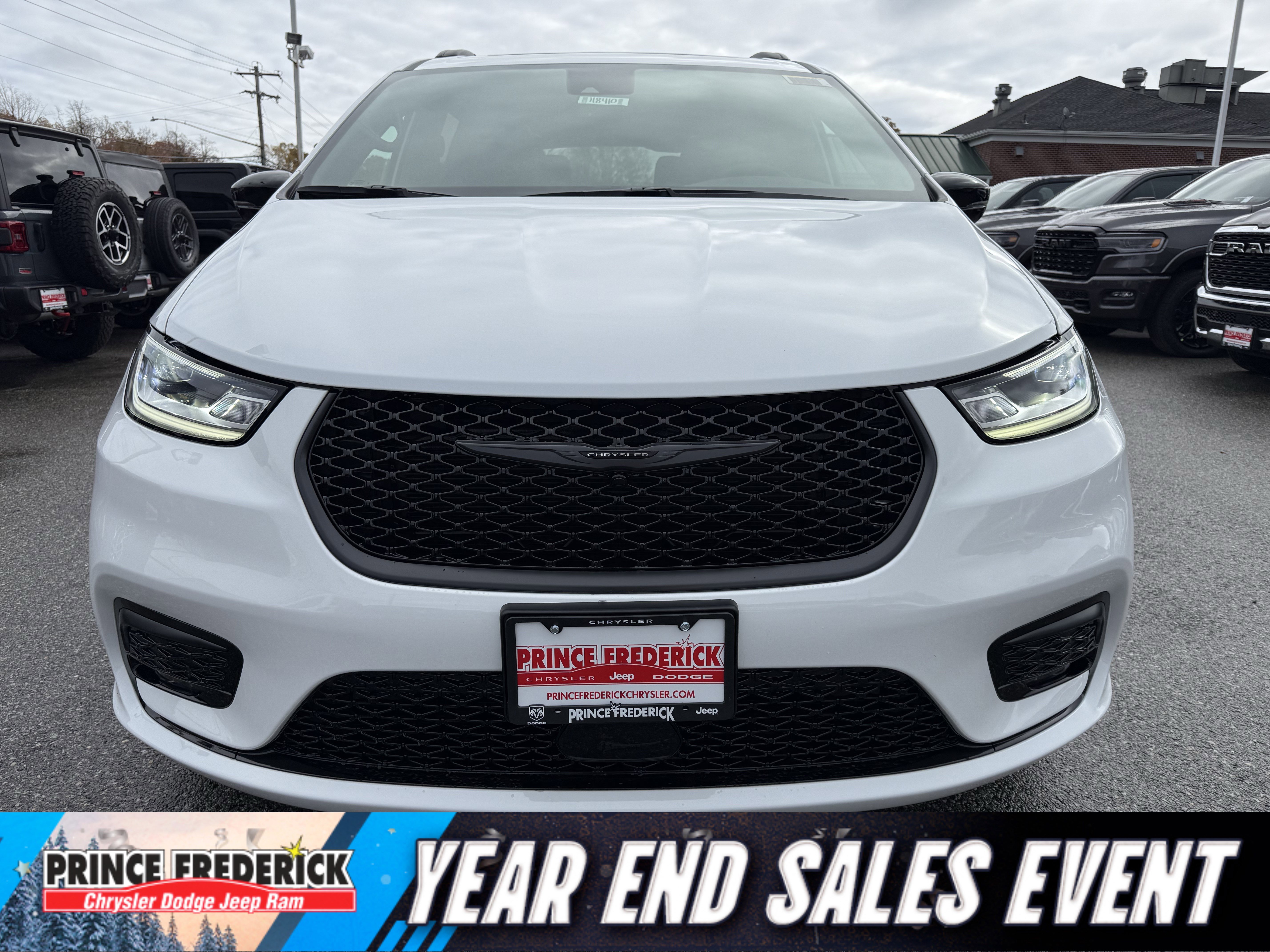 New 2026 Chrysler Pacifica Select image 8