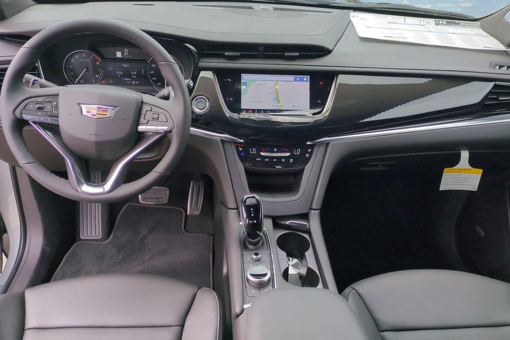 New 2025 Cadillac XT6 Sport AWD/4WD image 12