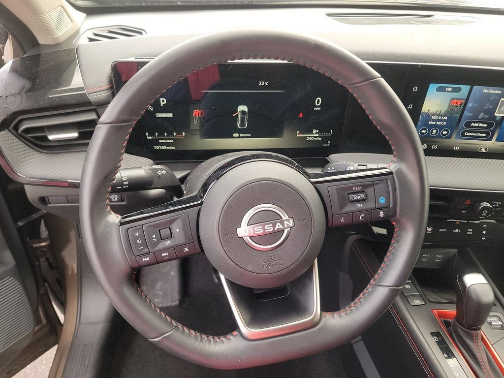 Used 2026 Nissan Kicks SR FWD image 12