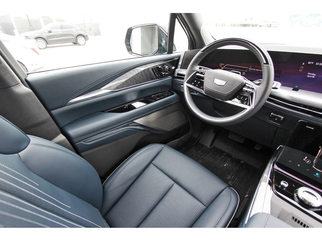 New 2025 Cadillac Escalade IQ Luxury 2 image 8