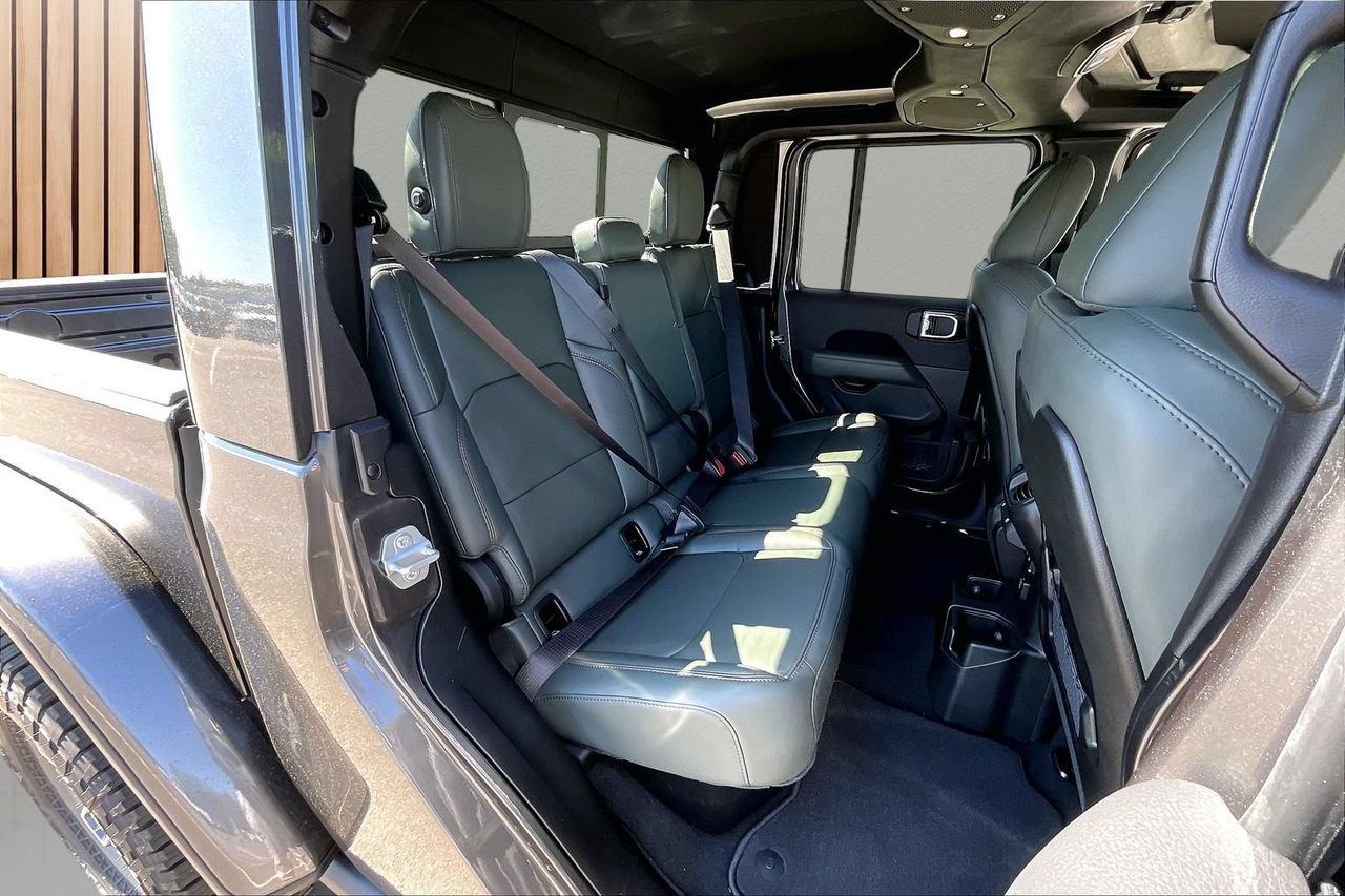 New 2026 Jeep Gladiator Mojave AWD/4WD image 18