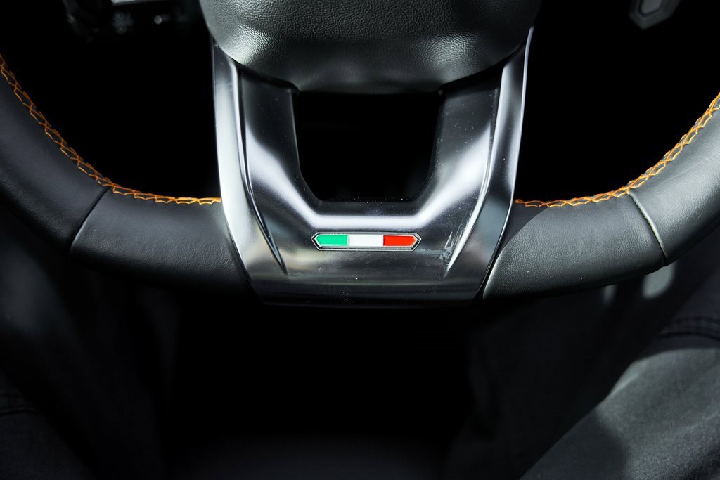 Used 2022 Lamborghini Urus image 62