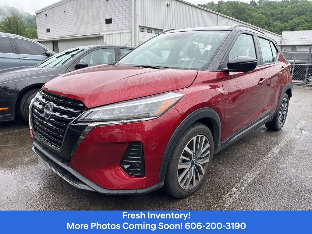 Used 2023 Nissan Kicks SR FWD 360° Tour